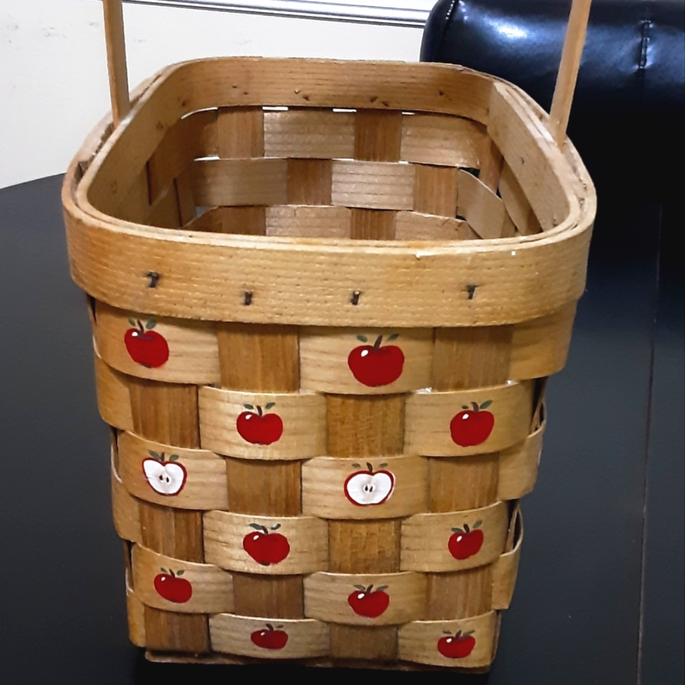 Basket - Picture 3 of 7